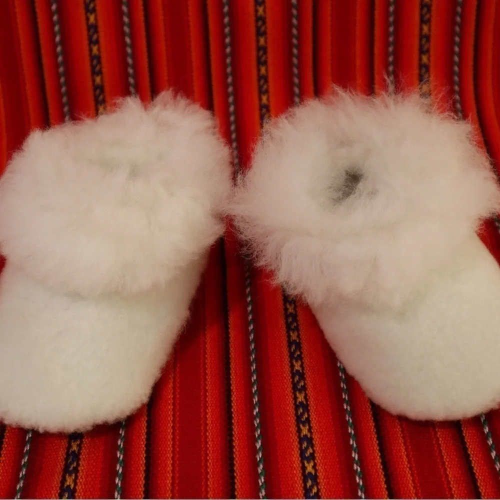 Original Alpaca Fur/Skin Slipper Pantufla for Baby Size 8 Sole Size‎ 4.75